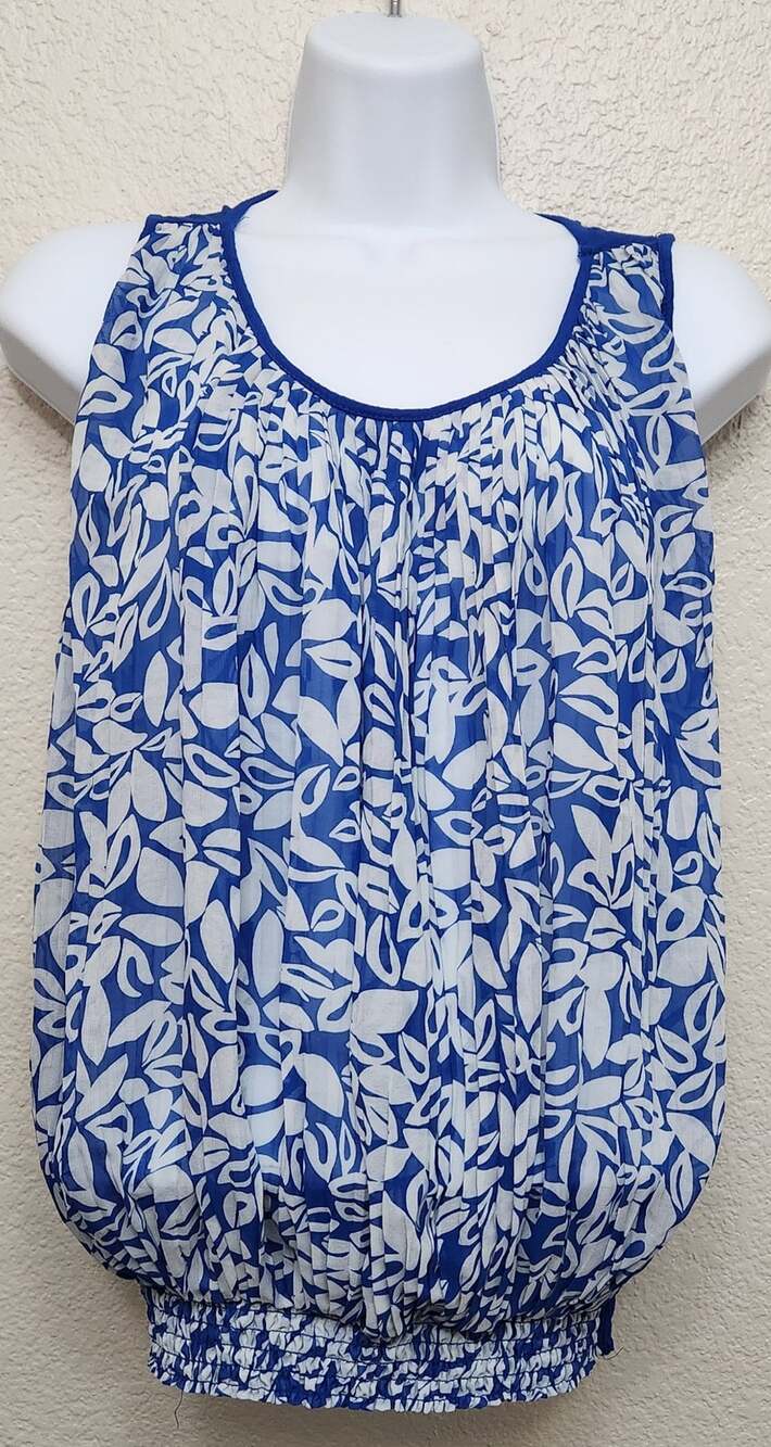 Covington Blue White Floral Pleated Sleeveless Top Small Elastic Banded Waist